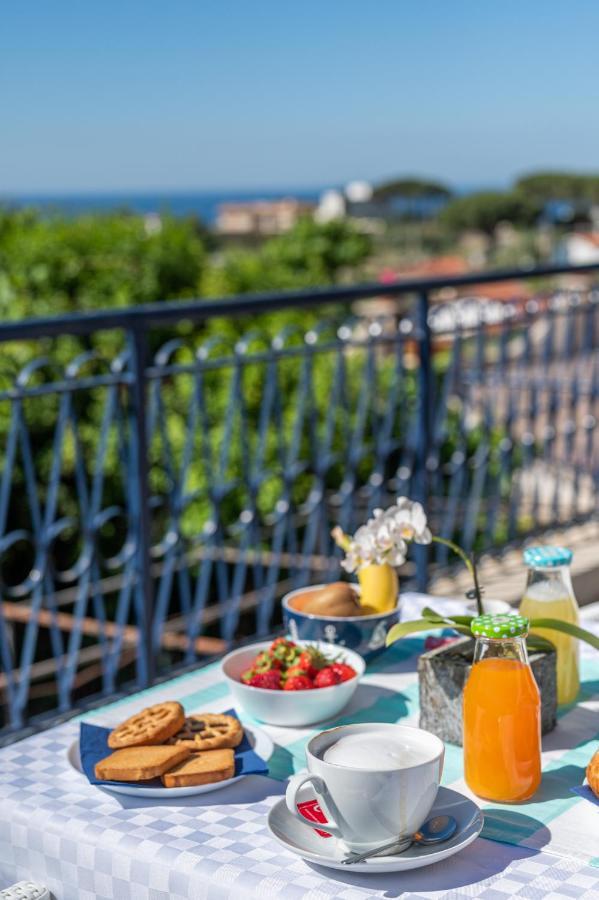 Gli Archi Sul Mare Bed & Breakfast Gaeta Exterior photo