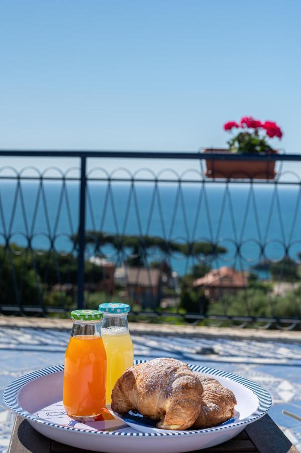 Gli Archi Sul Mare Bed & Breakfast Gaeta Exterior photo